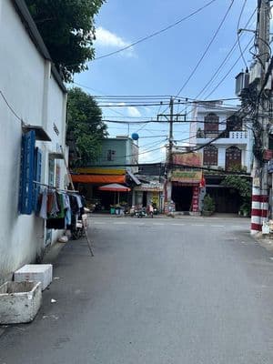 Bán nhà cũ - 210m2 - - đường Linh Đông - hẻm xe hơi tới cửa - ngang 8m