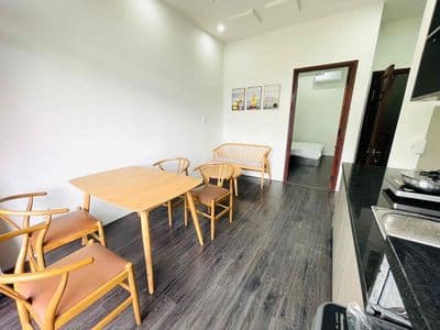 Chính chủ cho thuê căn hộ 1 PN mặt tiền Ngô Quyền full nội thất