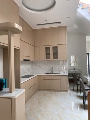Cần bán gấp nhà 1 trệt 1 lầu, giá 2ty5 ngay KCN Nam Tân Uyên