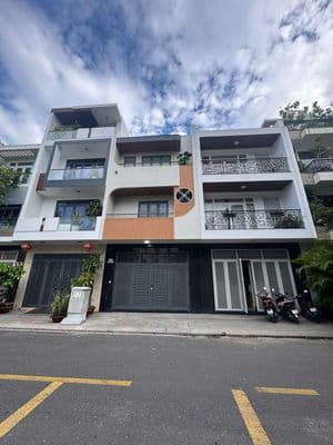 10,8 tỷ Nhà mặt tiền đường Bùi Phùng- VCN Phước Hải
