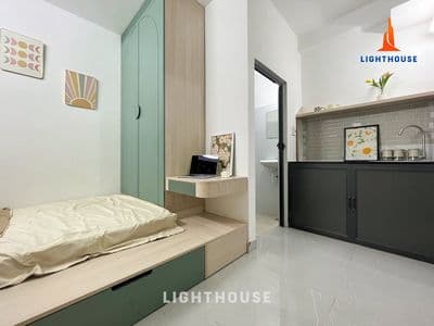 Ngay Dương Quảng Hàm đi bộ VLU VÀ IUH thang máy hầm xe an ninh full nt