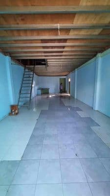 cho thuê nhà trống suốt 1/ quách điêu sạch sẽ rộng rãi làm nghề xe tải
