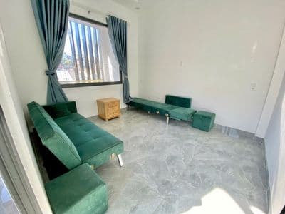 Cho thuê căn hộ 2 pn có ban công đầy đủ nội thất đường đồng tâm giá