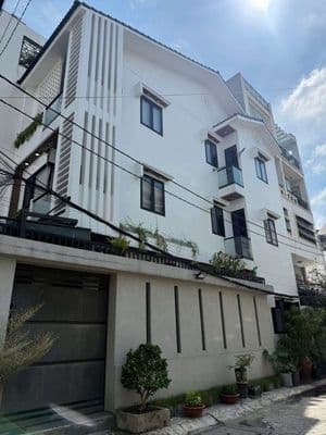Cho thuê nhà 5x18(trệt+2lầu+st+4pn+5wc)góc 2mt có nội thất