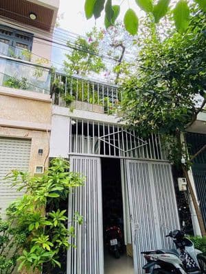 Nhà Tx22 ( 1 Trệt 1 Lầu có sân xe hơi ) 4 x 15 - hẻm thông