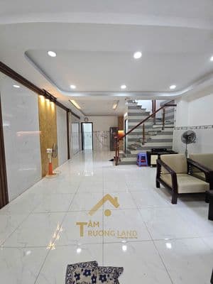 Nhà âu dương lân p3 q8 vị trí trung tâm 6,3x14m (nh 6,8m) 3pn 2wc