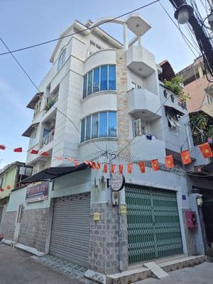 Căn góc HXH Q10 sát mặt tiền - Chỉ 14 Tỷ nhỉnh - 5.2m x 13m - 5 tầng !
