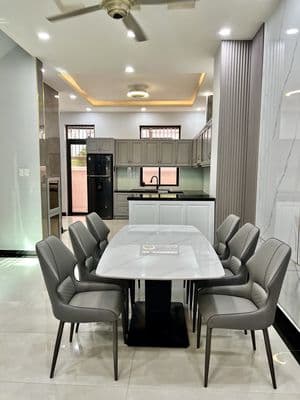 CHO THUÊ GẤP NHÀ PHỐ FULL 5Pn 5Wc Giá 32 Triệu Tại Lakeview City Quận2