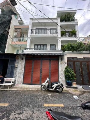 Nhà đẹp, xe hơi trong nhà 5x15m đúc 3 tấm sát bốn xã lê văn quới