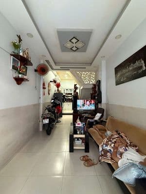 Nhà bán hẻm BÀNH VĂN TRÂN, 2 tầng, Dt 3x10
