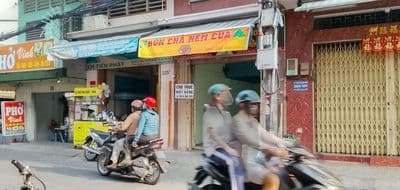 Q11 Cho thuê Mặt bằng cửa hàng (có trong nhà và điện nước) gần chợ
