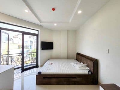 Căn Hộ Cho Thuê Ban Công Lớn Full Nội Thất Mới Ngay Lê Văn Sỹ, Q3 xinh