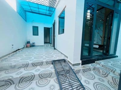Nhà SHR xây mới _lầu trệt 3pn hẻm 87 đường Tân An