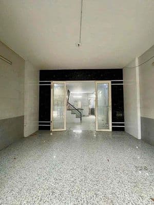 cho thuê nhà Thạnh xuân 22 mặt tiền đường dt 4,5x18m 1 lầu 2 phòng ngu