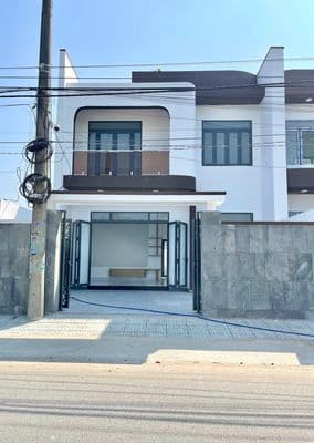 Bán gấp nhà mặt tiền Phi Trường thuận tiện kinh doanh, gần chợ 26
