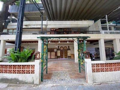 Cafe hoặc quán nướng bơi vào đây ạ ( Gò Vấp)