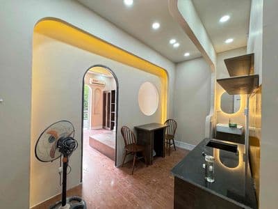 CHính Chủ khaiitruongw 1PN tách Bếp mới 100%