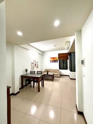 1 khách 1 ngủ cực rộng full đồ ô tô đỗ cửa