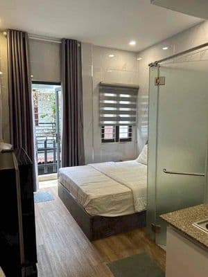 Studio ban công chỉ tính điện nước - full nội thất - hoàng hoa thám