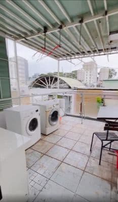 1pn tách bếp bao trọn 1 tầng sân siêu rộng + ngay sau chợ tân định