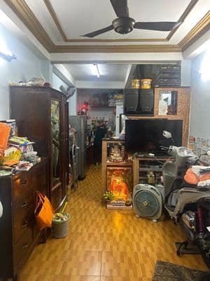 Nhà 24m - 3 tầng, cách võ văn kiệt vài bước chân, 5.7 tỷ
