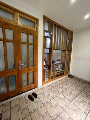 Cho thuê nhà Hoàng Hoa Thám 40m2- 5 tầng dân xây - vị trí đẹp chỉ 16tr