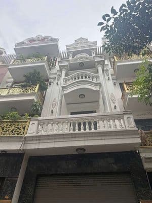 Nhà 1 trệt 3 lầu sân thượng có nội thất đường Bình Thành BHH B bình tâ
