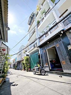 Nhà đẹp chinh chủ bán gấp đi mỹ , tặng hết nội that cao cấp