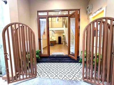 Nhà mê lửng mới kiệt trần cao vân cách đg 50m