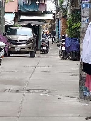 Cho thuê mặt bằng hẻm 5m Q3