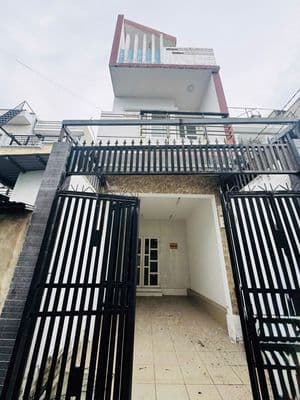 Ct nhà nguyên căn bình chiểu, 260m², 4pn+4 phòng trọ, có sân thượng
