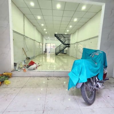 Chính chủ cho thuê nhà mới Lũy Bán Bích, 5m x 17m, 2 tầng, chỉ 10tr