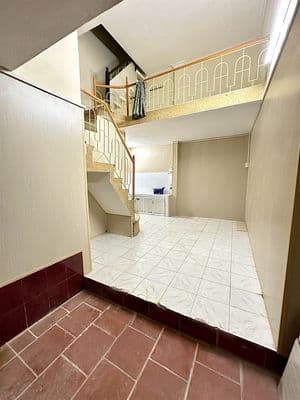 Chính chủ cho thuê nhà 3 tầng 2 ngủ ngõ 823 đường Hồng Hà, Hoàn Kiếm