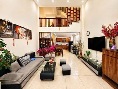 Chủ cần bán gấp nhà đẹp Nguyễn Văn Linh Thạch Bàn Hà Nội
