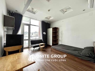 Chính Chủ Cho Thuê Căn Hộ Full Nội Thất Mới Tiện Nghi Có Ban Công Lớn