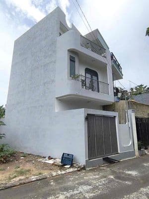 Gần vinhomes grand park q9 - 2lầu 3pn đường oto - full nội thất