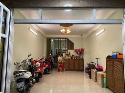 Nhà Mã Lò 13tr 5Pn 4wc Hẻm 8m thông