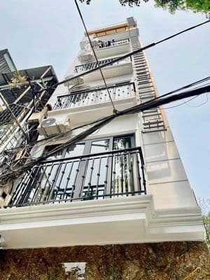 Nhà hoàng hoa thám gần lăng bác 60m 7t thang máy 13p giá 13.6tỷ