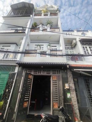 Quá ngon-nhà 4 tầng đúc-lê văn quới-hẻm xe hơi thông-sổ đẹp hoàn công