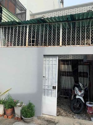 Bán nhà sổ chính chủ hẻm đường Nguyễn Văn Công