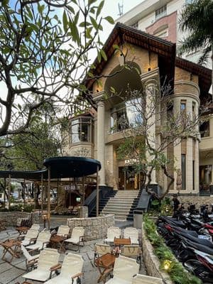 Villa mặt tiền võ thị sáu, quận 3 ngay tuyến pasteur