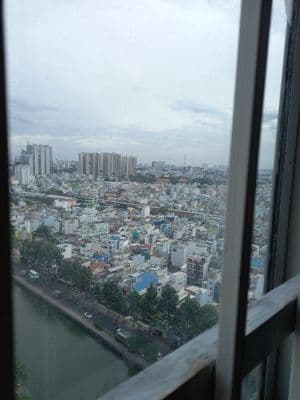 Căn 2pn 2wc giá rẻ nhất quận 3!cho thuê screc tower - 11tr/th