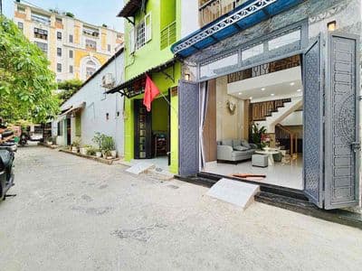 nhà 41.7 m 2 tầng 3 tỷ ngay phạm văn bạch hẻm oto