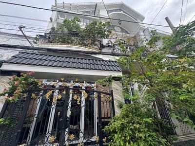 Bán nhà 1 trệt 1 lầu 2 nền thổ cư chính chủ