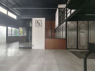 Cho thuê mặt bằng kho - gần ga metro - 150m2