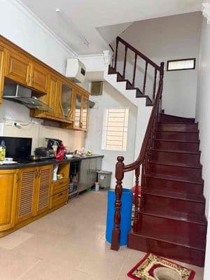 cho thuê nhà nguyên căn 4 tầng phố Chùa Bộc