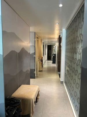 Cho thuê mặt bằng/văn phòng lầu 2 - dt 140m2 - thảo điền