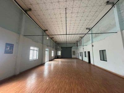 Cho thuê cao xưởng mặt tiền kinh doanh long an giá tốt