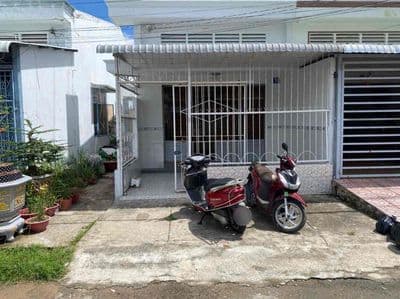 Nhà gác lững khu hưng thịnh đức giá rẻ