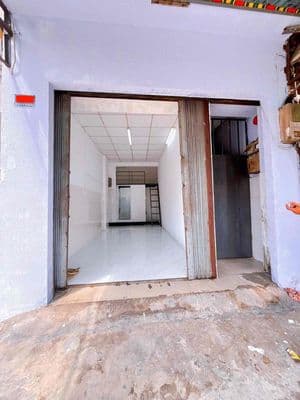 Cho thuê Kiot mặt tiền Âu Cơ (Cạnh Trường Chinh) - dtsd 30m2 - Riêng